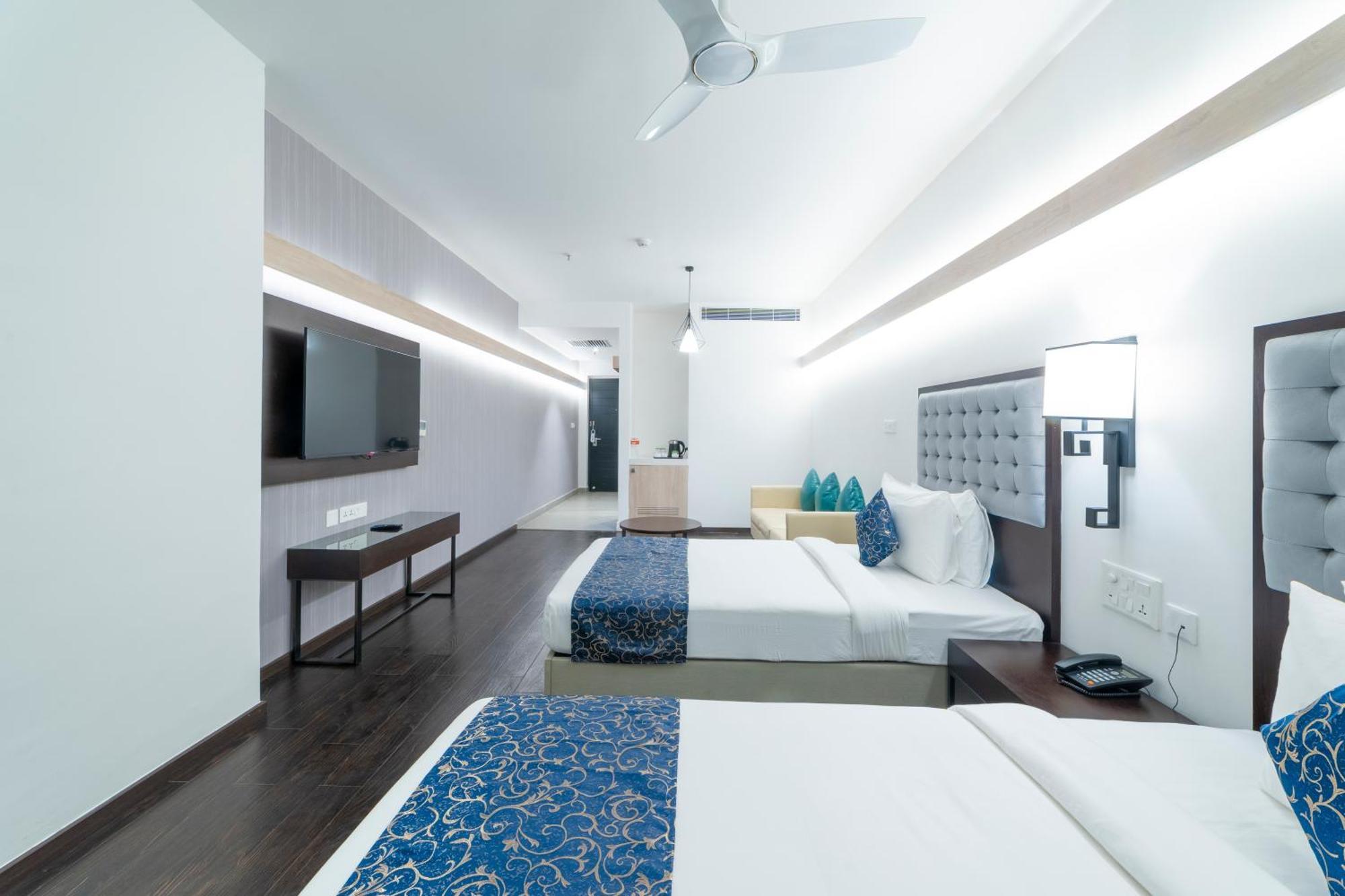 Hotel Deccan Serai Grande, Gachibowli, Hyderabad Ngoại thất bức ảnh